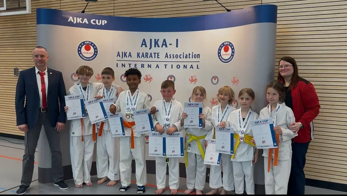 04/2026 Erfolgreiche SCB-Karateka beim AJKA-Cup