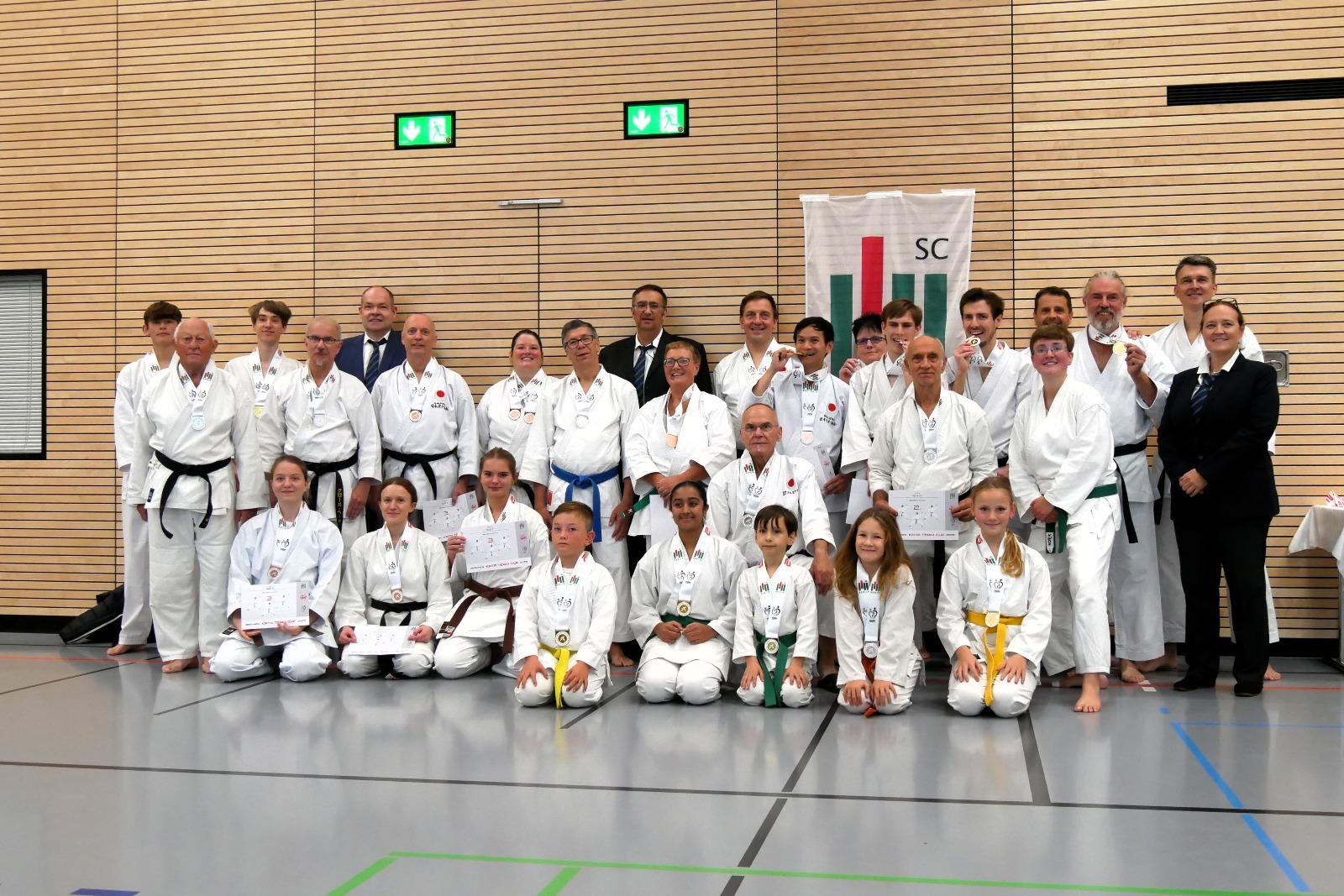 1. Berliner Team Kata Cup 2025 (11.10.) SC Berlin e.V., 14 Teams, 11 Medailienplätze
