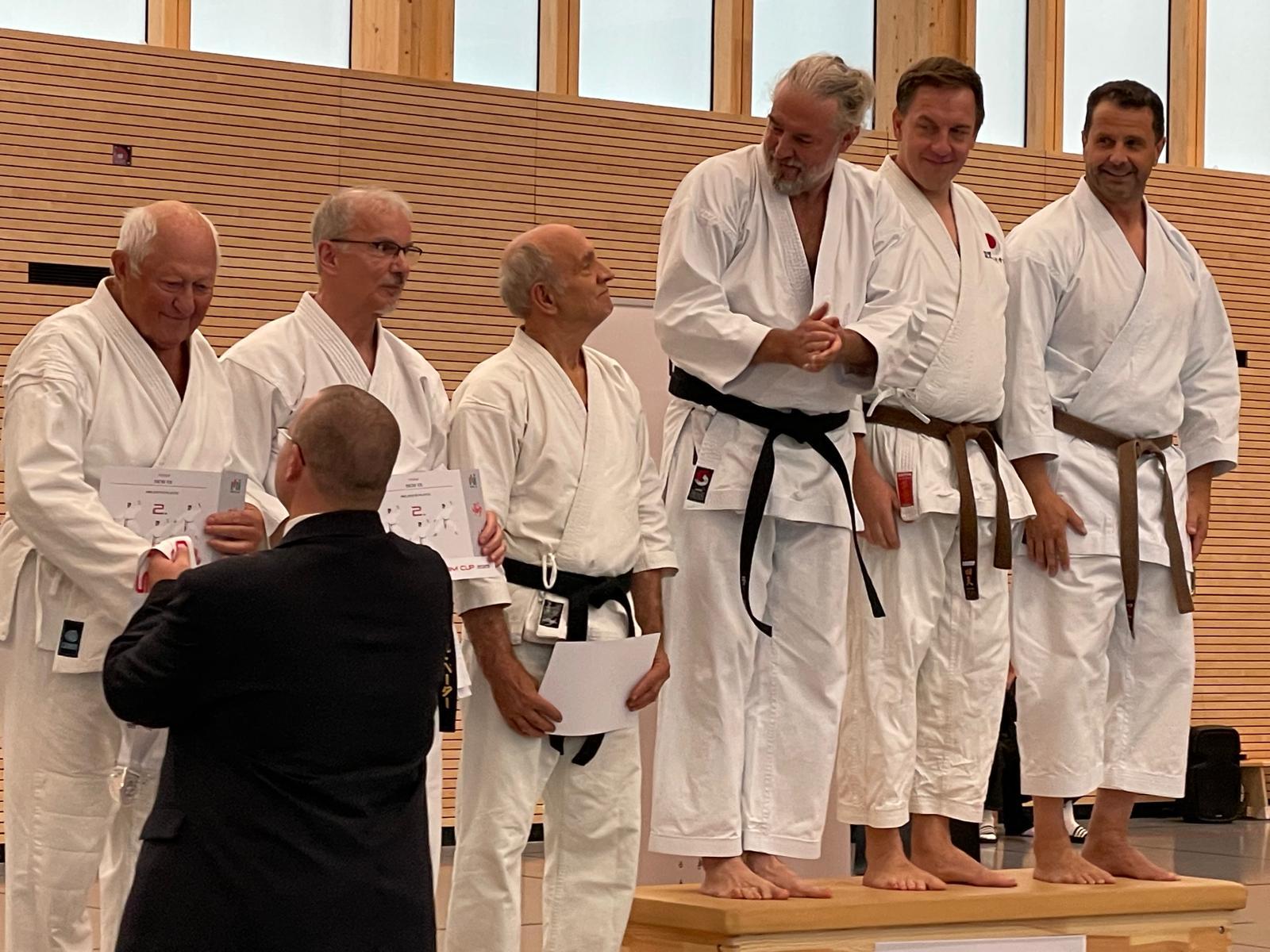 1. Berliner Team Kata Cup 2025 Älteste Teilnehmer aus der SCB Morning Class, Heinz Rygoll (85 J.), Peter Krol (70 J.), Diethard Heyer (81 J.) v.l.n.r Silbermedaile