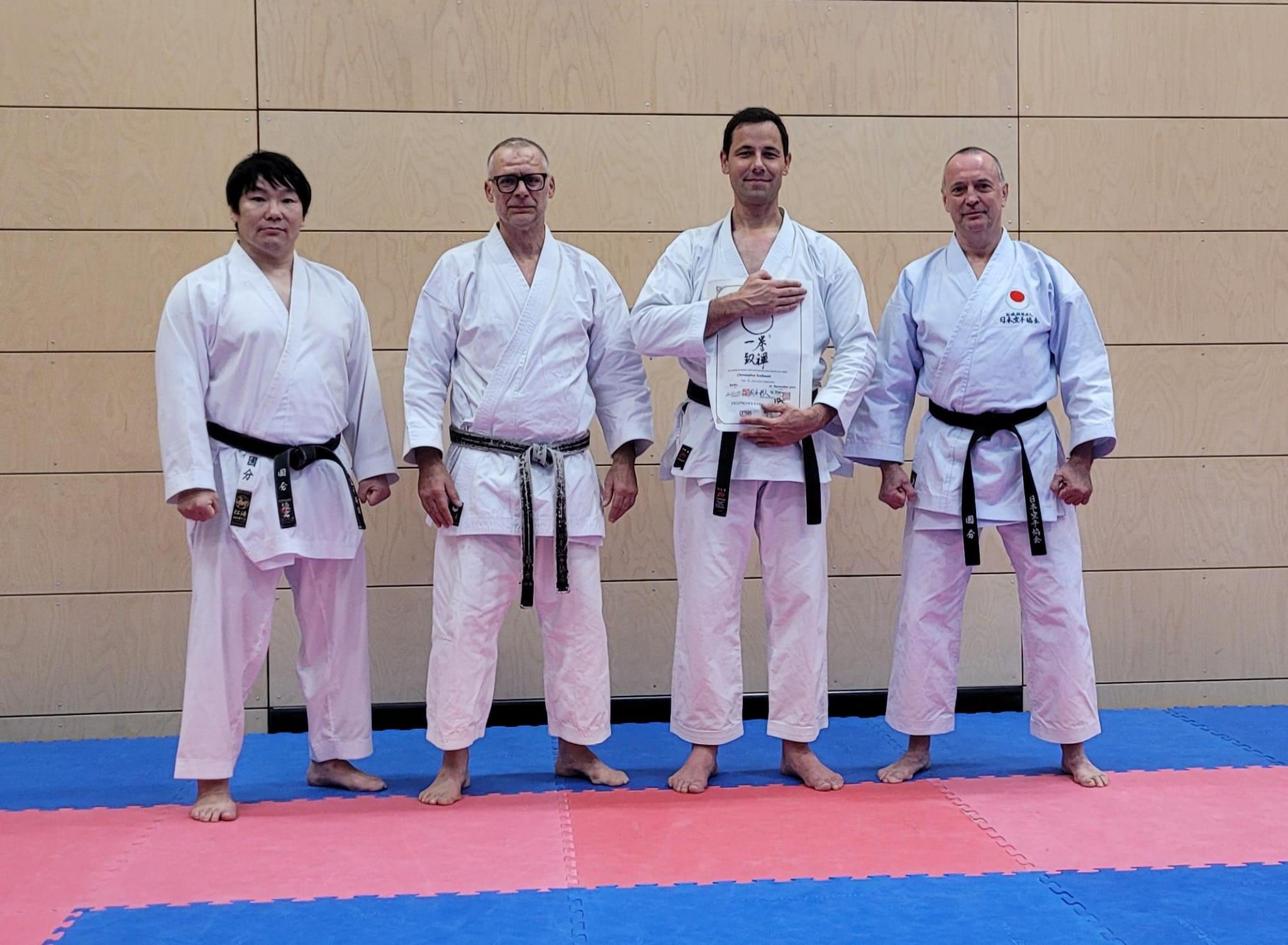 11/2024 Mit Kokubun Sensei und Helge W. in der KKV-Prüfungskommission für Christopher K. zum 6.Dan
