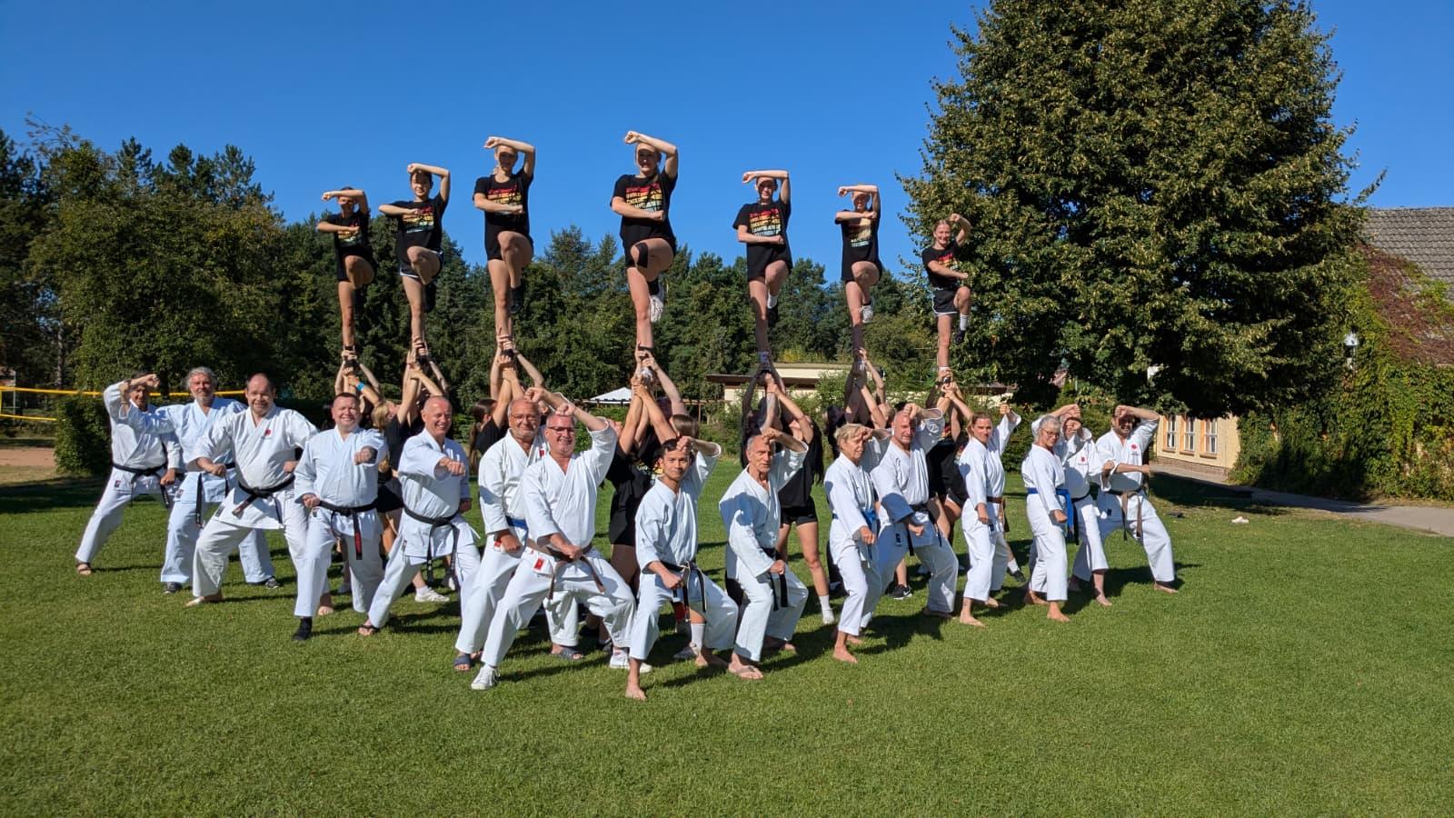 Foto-Termin min den GIANTS Cheeleader aus Berlin in Ruhlsdorf