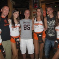 bei HOOTERS